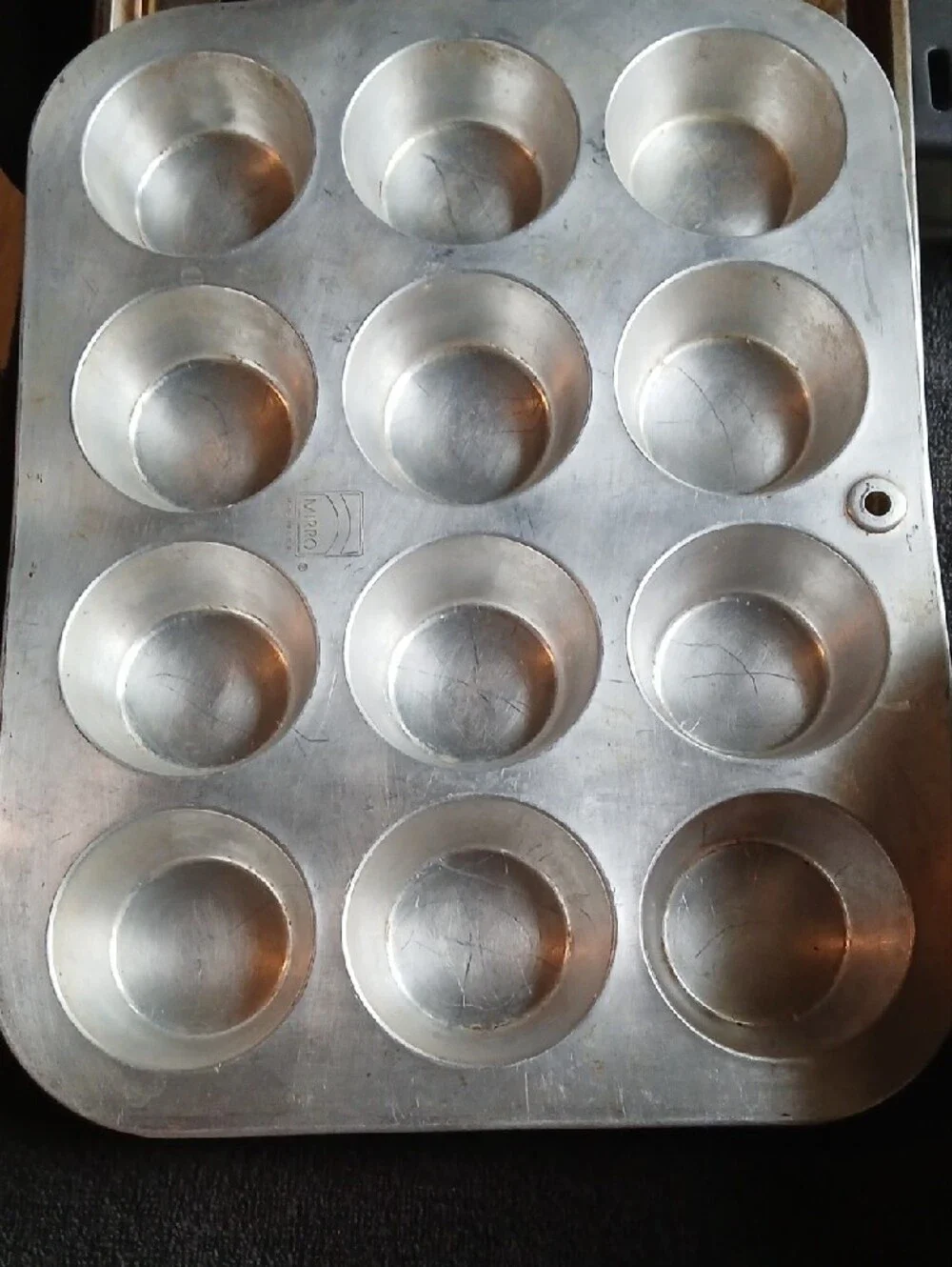 Assorted Metal Bakeware Set - Nonbranded